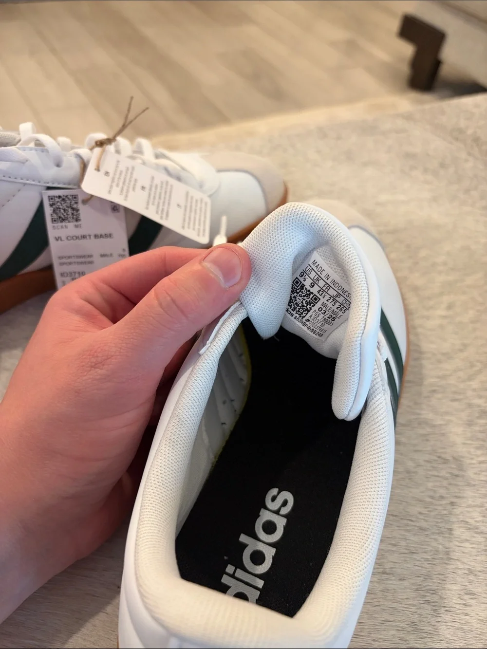 Adidas VL Court Base Sneakers | White/Green Gum Sole | Men’s US 9.5 | NEW No Box